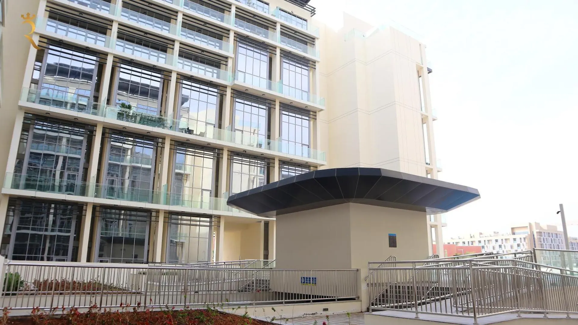 Your Sleek Transit 1Br Oasis Hideaway In Masdar City Abu Dhabi 0*,