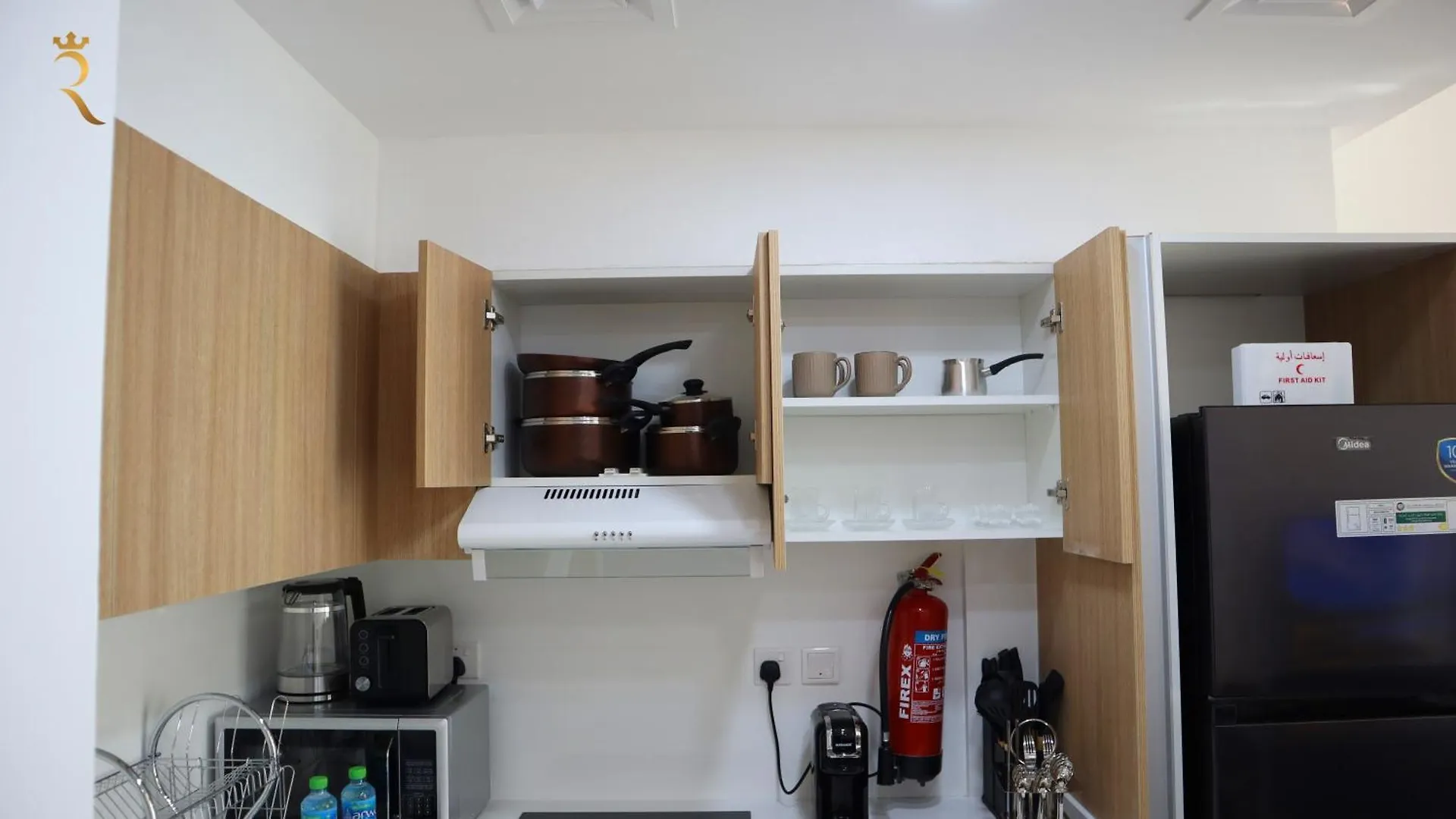 Your Sleek Transit 1Br Oasis Hideaway In Masdar City Abu Dhabi United Arab Emirates