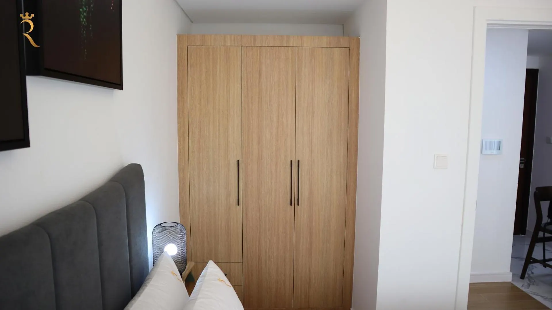 Your Sleek Transit 1Br Oasis Hideaway In Masdar City Abu Dhabi 0*,  United Arab Emirates